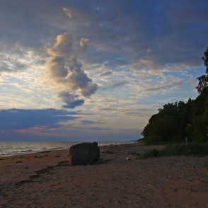 Vidzemes jūrmala pie Lauču akmeņiem Vidzemes jūrmala pie Lauču akmeņiem
