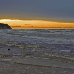 Ziemas saulriets jūrā Ziemas saulriets jūrā