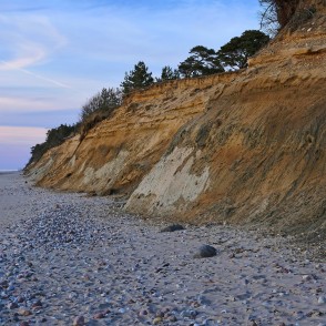 Staldzenes stāvkrasts vakarā Staldzenes stāvkrasts vakarā