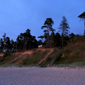 Jūrkalnes stāvkrasts pēc saulrieta Jūrkalnes stāvkrasts pēc saulrieta