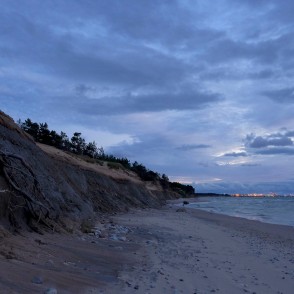 Staldzenes stāvkrasts vēlā vakarā Staldzenes stāvkrasts vēlā vakarā