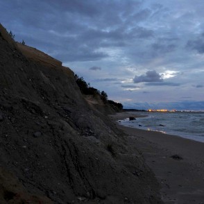 Staldzenes stāvkrasts vēlā vakarā Staldzenes stāvkrasts vēlā vakarā