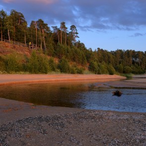 Inčupes ieteka jūrā, baltā kāpa Inčupes ieteka jūrā, baltā kāpa