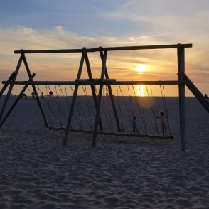 Ventspils pludmale saulrietā Ventspils pludmale saulrietā