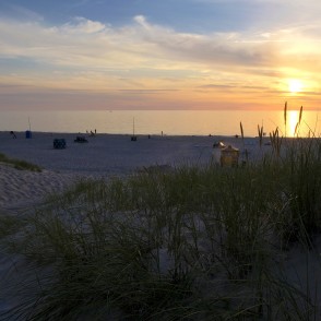 Ventspils pludmale saulrietā Ventspils pludmale saulrietā