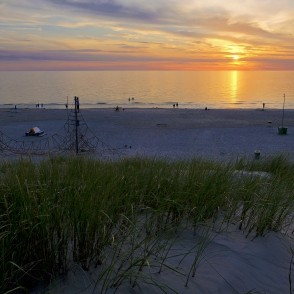 Ventspils pludmale saulrietā Ventspils pludmale saulrietā