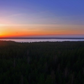 Saulriets Usmas ezerā Saulriets Usmas ezerā