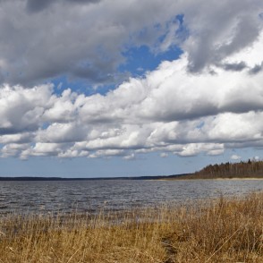 Puzes ezers pavasarī Puzes ezers pavasarī