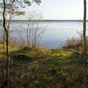 Klāņezera krastā Klāņezera krastā