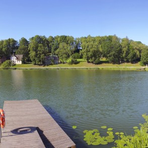 Talsu ezera un Ķēniņkalna panorāma Talsu ezera un Ķēniņkalna panorāma
