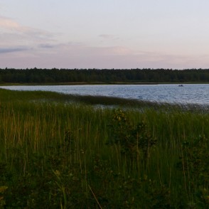 Puzes ezera vakara ainava Puzes ezera vakara ainava