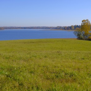 Ineša ezers Ineša ezers