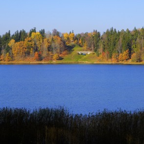 Skats uz Tempļa kalnu rudenī Skats uz Tempļa kalnu rudenī