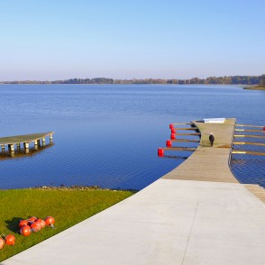 Skats uz Alūksnes ezeru no Marijas salas Skats uz Alūksnes ezeru no Marijas salas