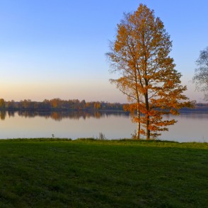 Stāmerienas ezera rudens panorāma Stāmerienas ezera rudens panorāma