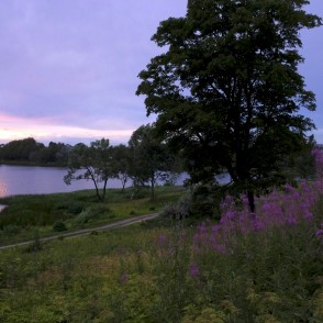 Lazdonas ezera vakara ainava Lazdonas ezera vakara ainava