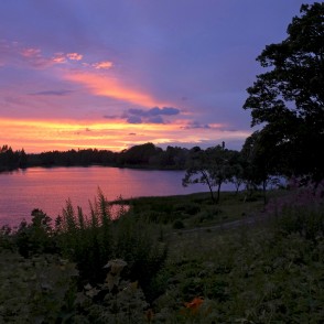 Saulriets Lazdonas ezerā Saulriets Lazdonas ezerā