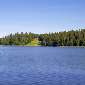 Alūksnes ezers, skats uz Tempļa kalnu Alūksnes ezers, skats uz Tempļa kalnu