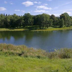 Čumalezers (arī Čumals, Izsušu ezers) Čumalezers (arī Čumals, Izsušu ezers)