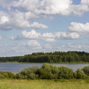 Micānu ezera ainava Micānu ezera ainava