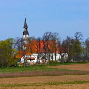 Burtnieku luterāņu baznīca Burtnieku luterāņu baznīca
