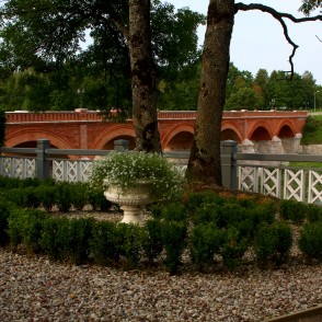 Skats uz Kuldīgas velvju tiltu Skats uz Kuldīgas velvju tiltu