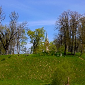 Ainava ar Krimuldas baznīcu Ainava ar Krimuldas baznīcu