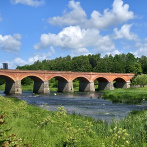 Kuldīgas senais ķieģeļu tilts pār Ventas upi Kuldīgas senais ķieģeļu tilts pār Ventas upi