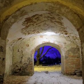 Dundagas pils vārti Dundagas pils vārti