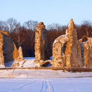 Kokneses pilsdrupas ziemā Kokneses pilsdrupas ziemā