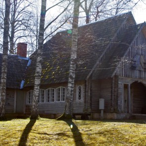 Usmas Sv. Pētera baznīca Usmas Sv. Pētera baznīca