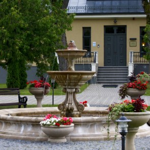 Skrundas muižas strūklaka Skrundas muižas strūklaka