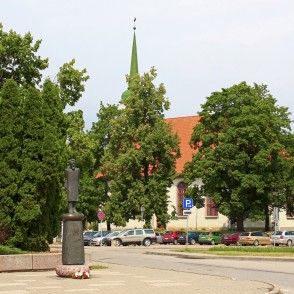 Limbaži, Baumaņu Kārļa piemineklis Limbaži, Baumaņu Kārļa piemineklis