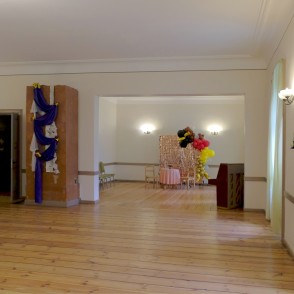 Spāres muižas lielā zāle Spāres muižas lielā zāle