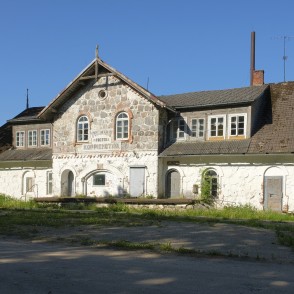 Veselavas muižas kungu zirgu stallis Veselavas muižas kungu zirgu stallis