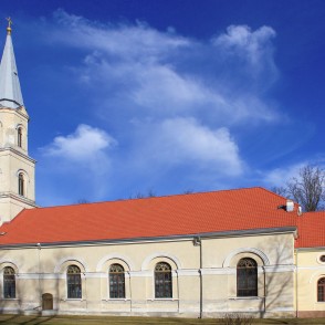 Zaļā (Zaļenieku) evaņģēliski luteriskā baznīca Zaļā (Zaļenieku) evaņģēliski luteriskā baznīca