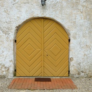 Valtaiķu luterāņu baznīcas ieejas portāls Valtaiķu luterāņu baznīcas ieejas portāls