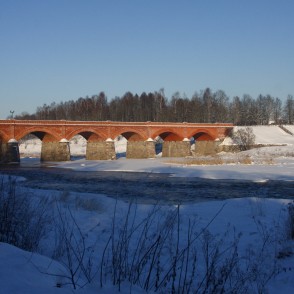 Kuldīgas velvju tilts ziemā Kuldīgas velvju tilts ziemā