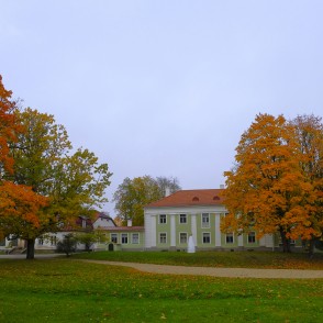 Alūksnes Mākslas skola rudenī Alūksnes Mākslas skola rudenī