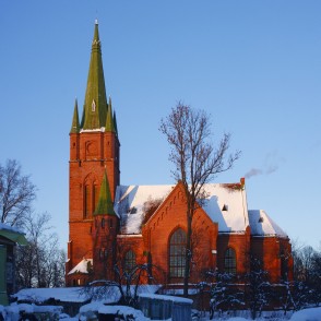 Kuldīgas Sv. Annas luterāņu baznīca ziemā Kuldīgas Sv. Annas luterāņu baznīca ziemā