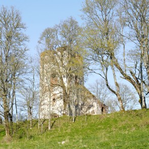 Embūtes luterāņu baznīcas drupas Embūtes luterāņu baznīcas drupas