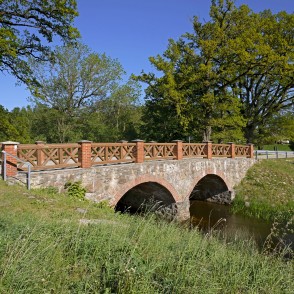 Mūra tilts pār Auces upi Bēnē Mūra tilts pār Auces upi Bēnē