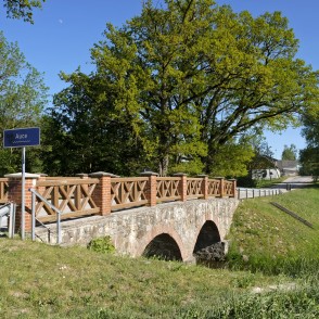 Mūra tilts pār Auces upi Bēnē Mūra tilts pār Auces upi Bēnē