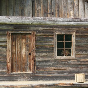 Guļbūve Līgatnes Vienkoču parkā Guļbūve Līgatnes Vienkoču parkā