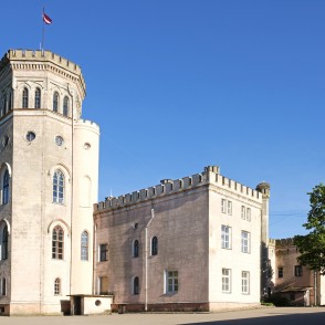 Vecauces muižas pils Vecauces muižas pils