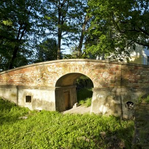 Tiltiņš pie Lielauces pils Tiltiņš pie Lielauces pils