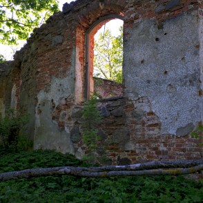 Lielauces baznīcas drupas Lielauces baznīcas drupas