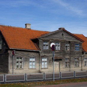 Veca koka māja Kuldīgā Veca koka māja Kuldīgā
