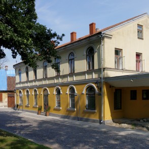 Baznīcas iela 32, Kuldīga Baznīcas iela 32, Kuldīga