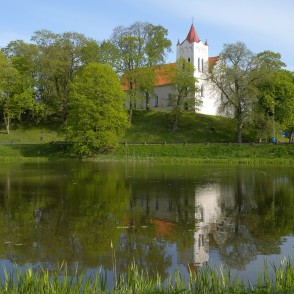 Aizputes Sv. Jāņa luterāņu baznīca Aizputes Sv. Jāņa luterāņu baznīca